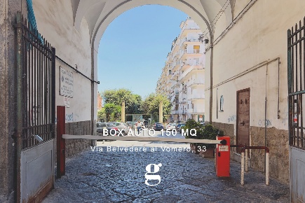 Foto Box in Via BELVEDERE AL VOMERO 33, Napoli Vomero di 150 m² in vendita