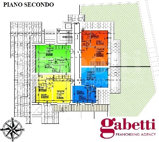 Foto Appartamento in Via Frazione Jouvenceaux snc, Sauze d'Oulx di 67 m²