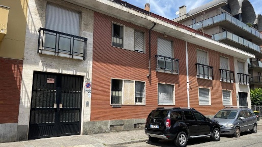 Foto Box in Via Sostegno 79, Torino in vendita