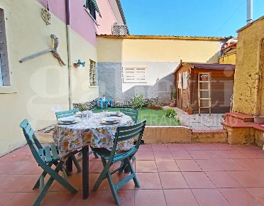 Foto Casa indipendente a Carrara Marina di Carrara in vendita