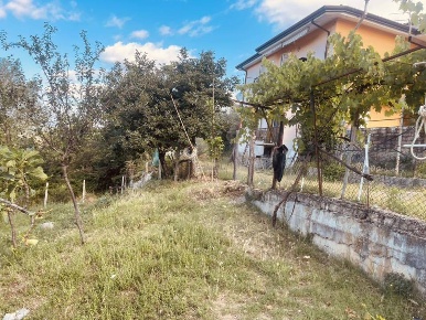 Foto Appartamento in VIA INTIGNANO, Alatri di 85 m² con 3 locali in vendita