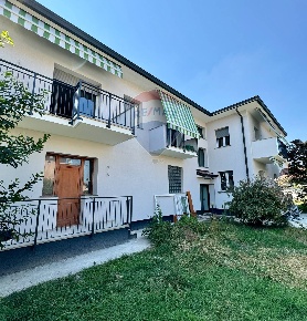 Foto Appartamento a Caravaggio Centro di 120 m² con 3 locali in vendita