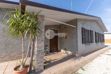 Foto Villa bifamiliare in VIA LEONARDO DA VINCI 14A, Borgo San Giacomo