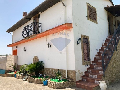 Foto Case semi ndipendenti in Contrada Gatta, Piazza Armerina di 120 m²