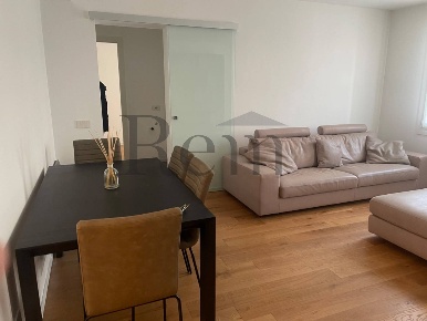 Foto Appartamento in P.zza Trentin, Treviso Duomo di 108 m² con 5 locali