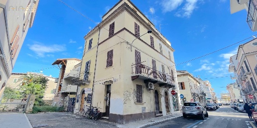Foto Casa indipendente in Via G. Carducci, San Benedetto del Tronto Centro