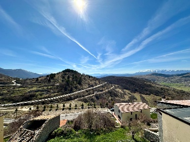 Foto Appartamento in Via Porta Santa Maria, Castel del Monte di 60 m²