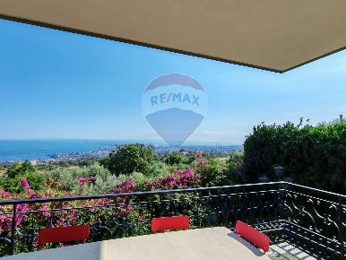 Foto Appartamento in Via Bellini, San Gregorio di Catania Centro di 155 m²