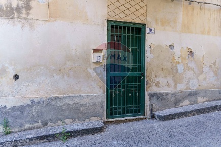 Foto Casa indipendente in Via Montegrappa, Motta Sant'Anastasia di 112 m²