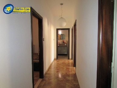 Foto Appartamento in Via Malaspina, Teramo Centro di 125 m² con 5 locali