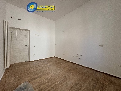 Foto Appartamento in via fonte regina, Teramo Centro di 150 m² con 6 locali