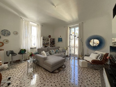 Foto Appartamento in VIA PALEOCAPA, Savona Centro Storico di 160 m²