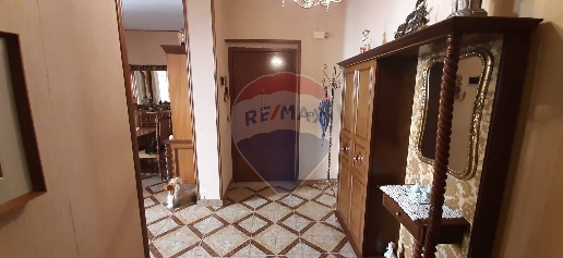 Foto Appartamento in Via Filippo De Lignamine, Palermo Noce di 142 m²