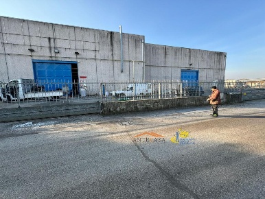 Foto Capannone industriale a Parma Centro Storico di 3600 m² in vendita