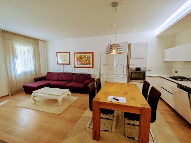 Foto Appartamento in Via Zabarella 34, Padova di 100 m² con 4 locali