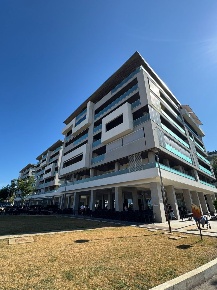 Foto Appartamento a Montesilvano Porto Allegro di 117 m² con 4 locali