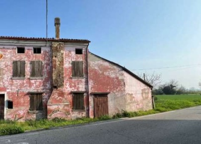 Foto Casa indipendente in Via Arginone Inferiore, Gavello Centro di 269 m²