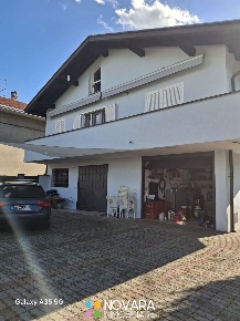 Foto Villa unifamiliare a Oleggio di 186 m² con 4 locali in vendita