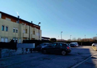 Foto Appartamento in Via Bertina, Loria Ramon di 81 m² con 4 locali