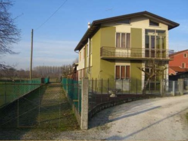 Foto Appartamento in Via Zecchina 34, Quinto di Treviso Centro di 258 m²