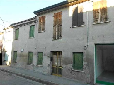 Foto Casa indipendente in Via Don Aser Porta, Rovigo Rovigo Est di 241 m²