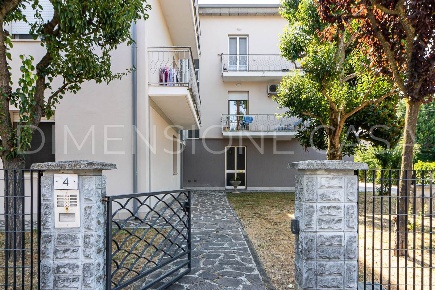 Foto Appartamento a Cavezzo Centro di 130 m² con 4 locali in vendita