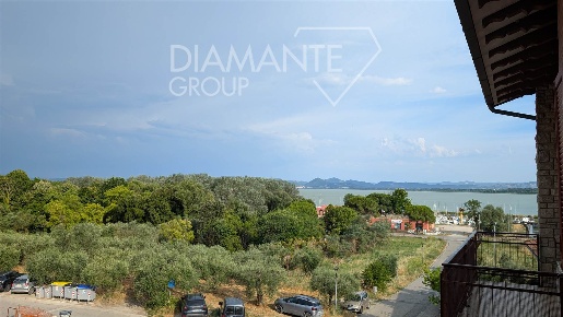 Foto Appartamento a Castiglione del Lago Contrada Mulino di 120 m²