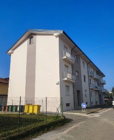 Foto Appartamento a Rivarolo Canavese Centro di 89 m² con 3 locali