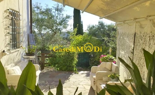 casa indipendente in vendita a Collesalvetti in zona Parrana San Martino