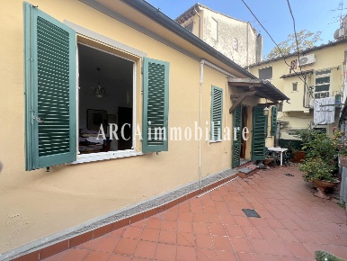 Foto Case semi ndipendenti a Pietrasanta di 55 m² con 3 locali in vendita