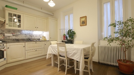 Foto Appartamento in Via San Paolino 555, Lucca di 110 m² con 5 locali