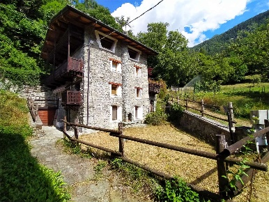 Foto Appartamento in Valmignana 5, Saint-Vincent di 80 m² con 3 locali