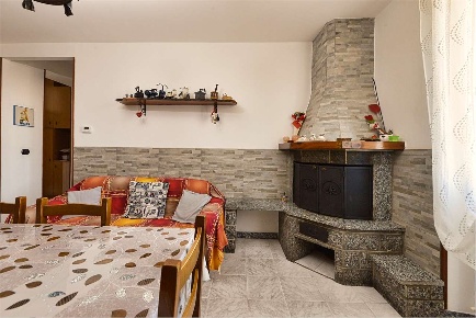 Foto Appartamento in via C.B. Cavour 467, Cislago Centro di 88 m²