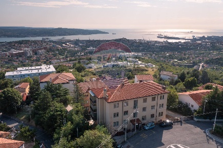 Foto Appartamento in Via del Castelliere, Trieste Altura di 99 m²