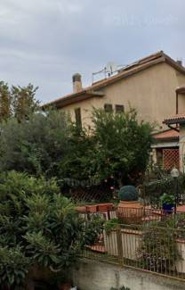 Foto Appartamento in Via San Sebastiano, Grosseto di 170 m² con 7 locali