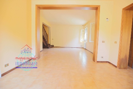 Foto Villa bifamiliare in VIA CASONI, Cento Frazioni Nord di 179 m²