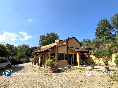 Foto Villa singola in STRADA PER BOSSOLETO, Villanova d'Albenga Centro