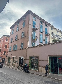 Foto Appartamento a San Benedetto del Tronto di 120 m² con 6 locali
