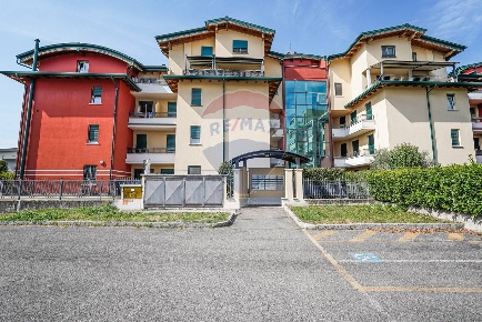 Foto Appartamento in Via Pizzo Camino, Dalmine Brembo, Mariano di 62 m²