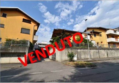 Foto Box in Via Turati, Bernareggio Centro di 34 m² con 1 locali in vendita
