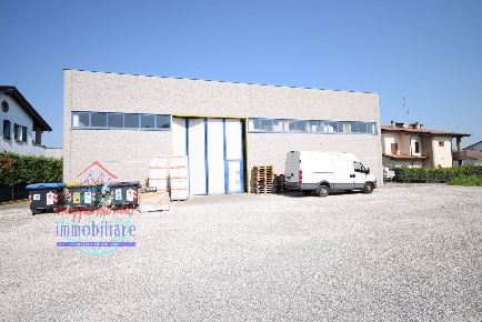 Foto Capannone industriale in VIA FERRARA, San Pietro in Casale Centro