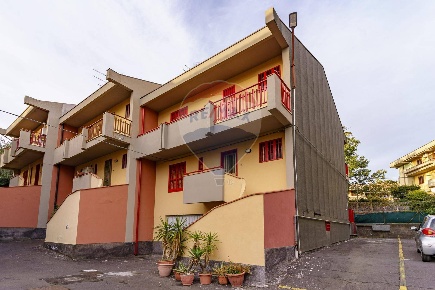 Foto Villa a schiera in VIA GIOVANNI GRASSO, Aci Castello Centro di 200 m²