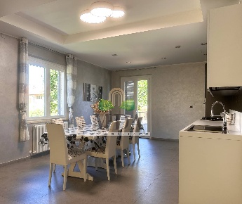Foto Appartamento in via Michelangelo Buonarroti, Martinsicuro Villa Rosa