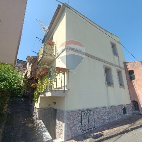 Foto Casa indipendente in VICOLO IV VANELLAZZA, Forza d'Agrò Centro