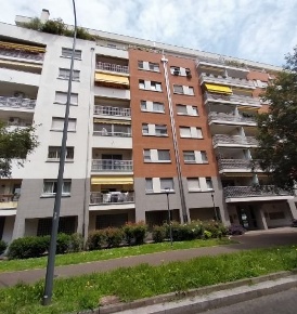 Foto Appartamento in Via Carlo Perini, Milano Quarto Oggiaro di 92 m²