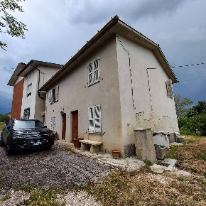 Foto Casa indipendente in via Larciano, Monte Vidon Corrado di 180 m²