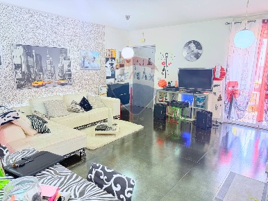 Foto Appartamento in Via Manfredonia, Foggia di 160 m² con 3 locali