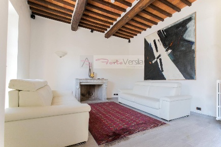 Foto Villa singola a Forte dei Marmi Centro di 200 m² con 5 locali