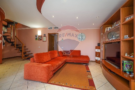 Foto Appartamento in torquato tasso, Suisio di 140 m² con 4 locali