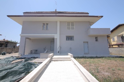Foto Appartamento in Via Giuseppe Fiorelli, Roma Ostia Antica di 116 m²